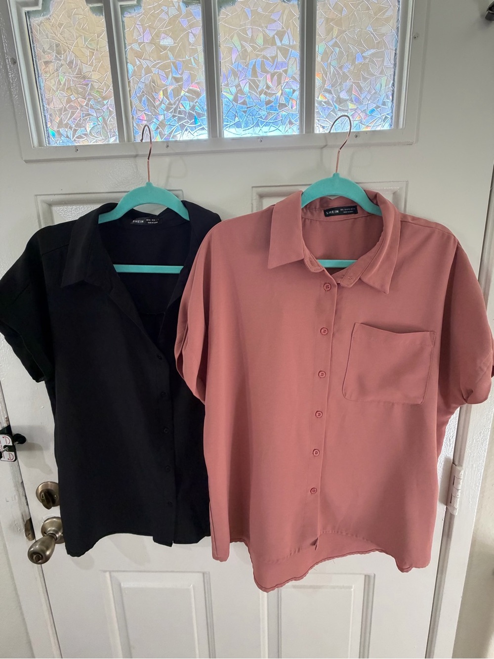 SHEIN 2 XL Black & L Dusty Rose Button-Up Short Sleeve Blouses (BOGO)